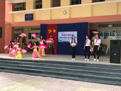 Họp mặt kỷ niệm 34 năm ngày nhà giáo Việt Nam 20/11/1982 - 20/11/2016.