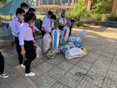 Ngày 14/2/2022 liên đội tổ chức hội thu “ kế hoạch nhỏ”