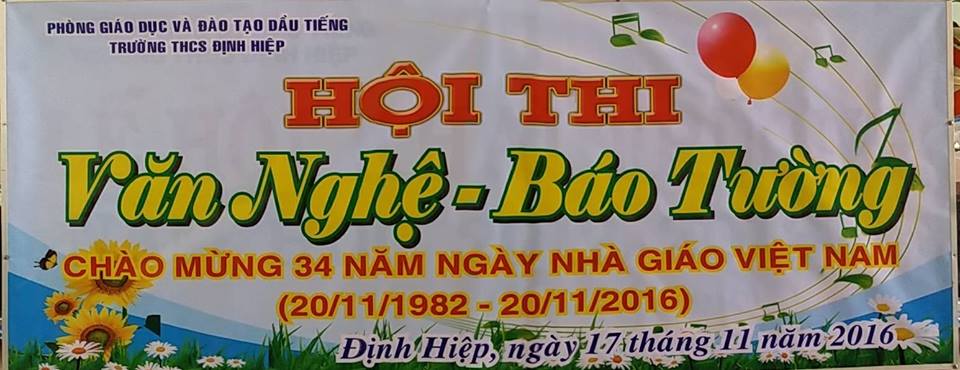 Hội thi văn nghệ - Báo tường chào mừng 20-11-2016.
