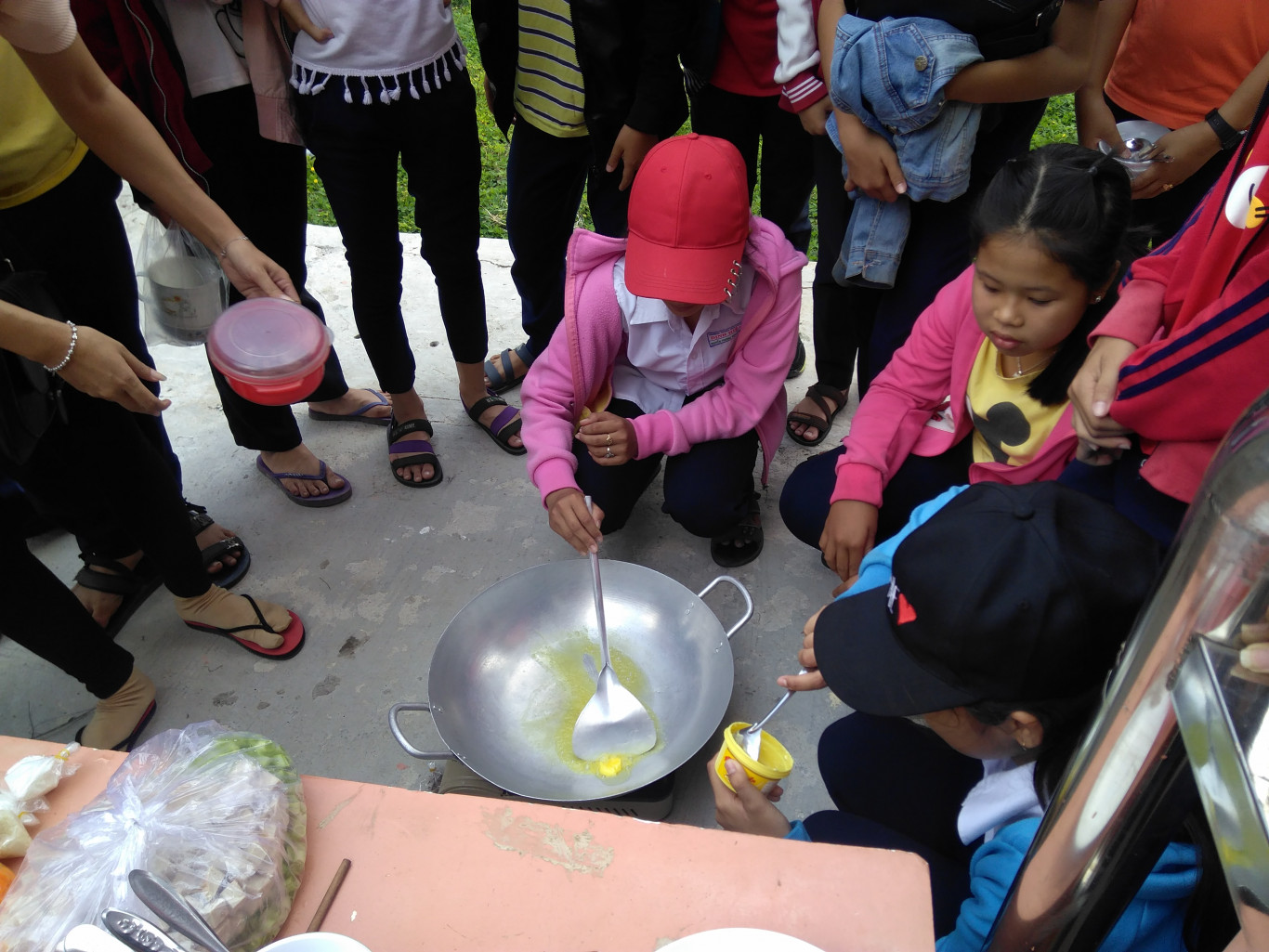 Hội thi nấu ăn chào mừng ngày Quốc tế phụ nữ 8/3.