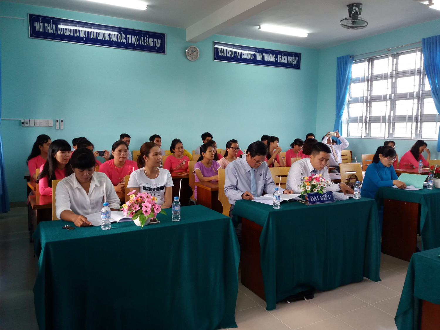 Hội nghị cán bộ viên chức năm học 2017 - 2018.