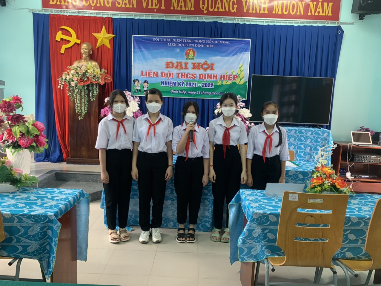 Đại hội liên đội trường THCS Định Hiệp